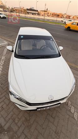 MG 5 Plus